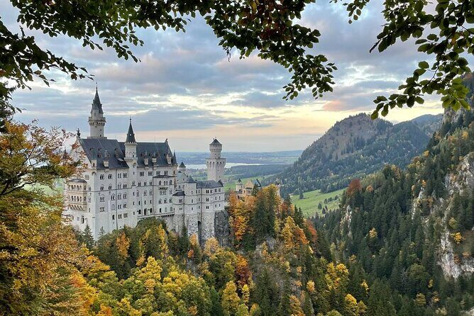 Private Full-Day Tour of Neuschwanstein Castle from Innsbruck - Optional Dinner
