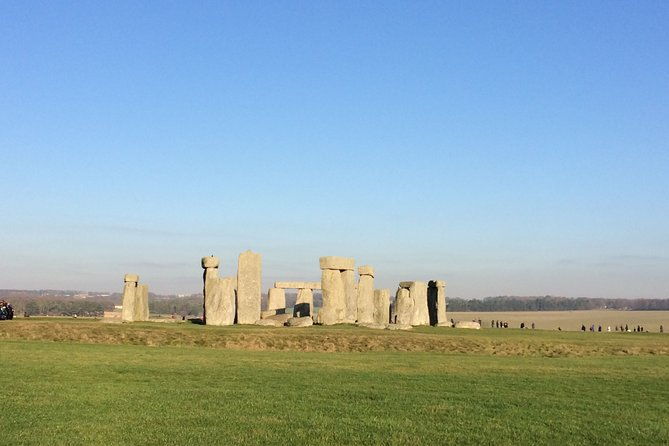 private-full-day-tour-of-stonehenge-and-bath-from-london