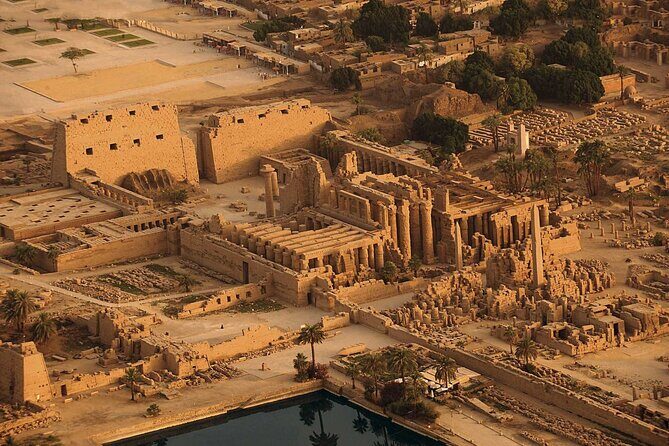 Private Full Day Tour to East and West Banks - Key Points