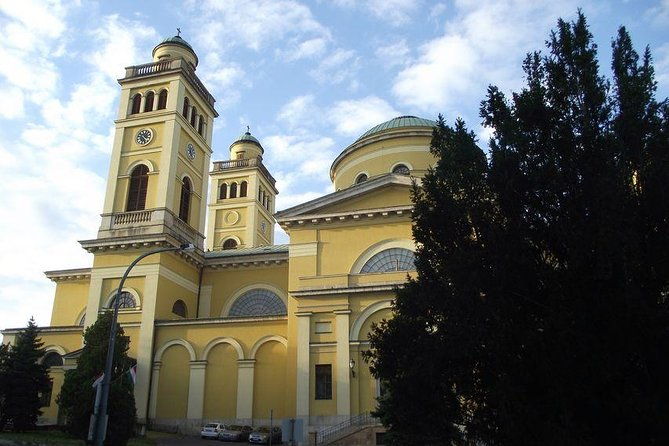 private-full-day-tour-to-eger-history-culture-and-wine