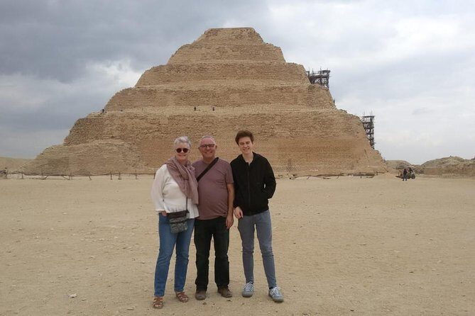 Private full day tour to Giza Pyramids, Sphinx, Sakkara and Dahshour with guided - FAQ