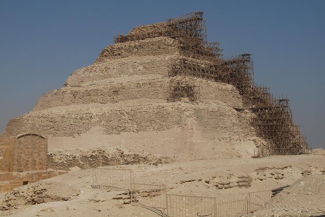 Private Full Day tour To Giza pyramids,Sphinx,Memphis & Saqqara - The Sum Up