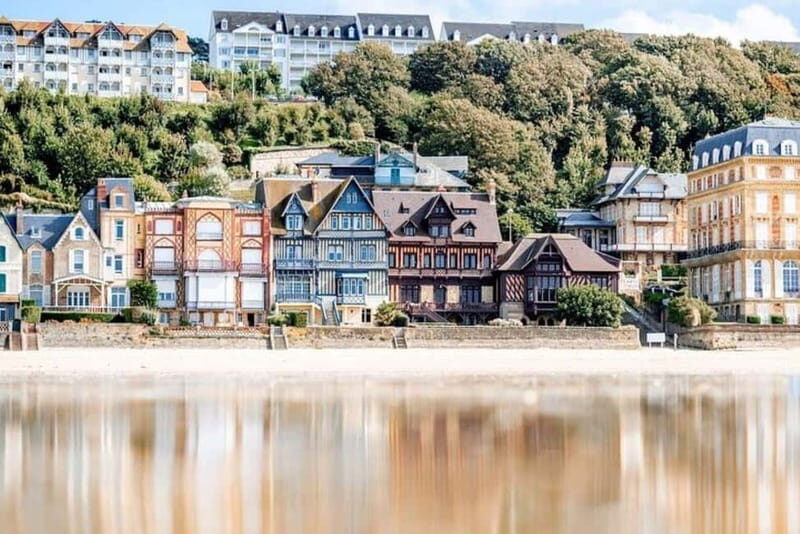 Private full-day tour to Honfleur & Deauville from Le Havre - Key Points