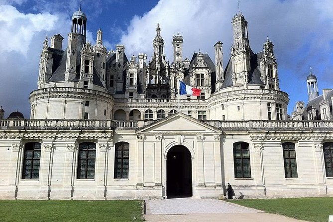 private-full-day-tour-to-loire-valley-from-paris-with-hotel-pick-up