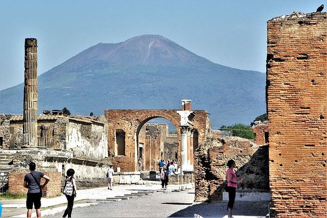 private-full-day-tour-to-pompeii-and-amalfi-coast-from-rome-in-fast-train