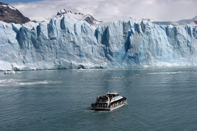 private-full-day-tour-to-the-perito-moreno-glacier-ideal-option-for-families