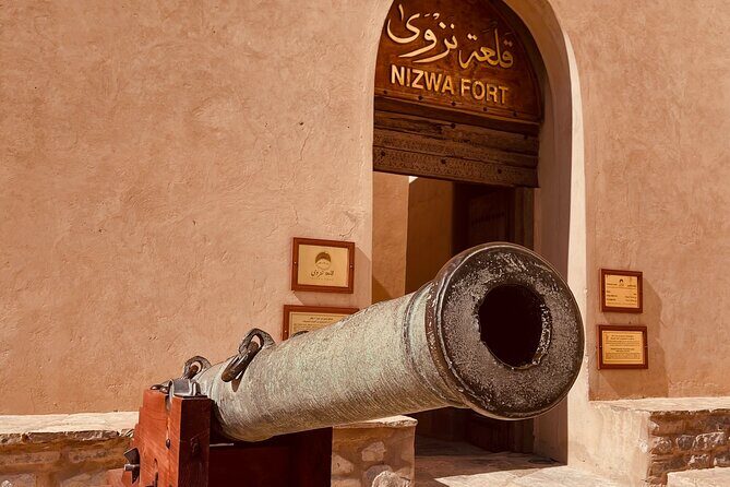 Private Full-Day Tours At Nizwa Historical - Key Points