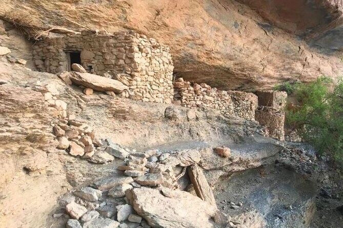 Private Full Day Trekking In the Grand Canyon (Balcony Walk) - Discovering the Grand Canyon of Oman: An In-Depth Review