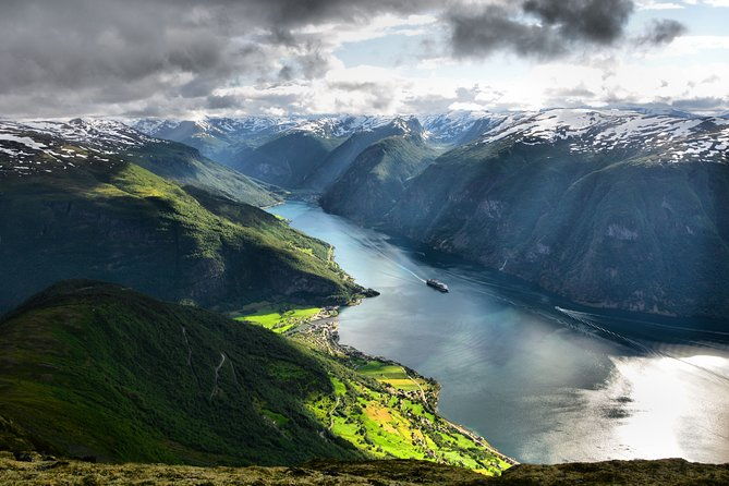 private-full-day-trip-from-oslo-to-bergen-with-sognefjord-and-flam-railway