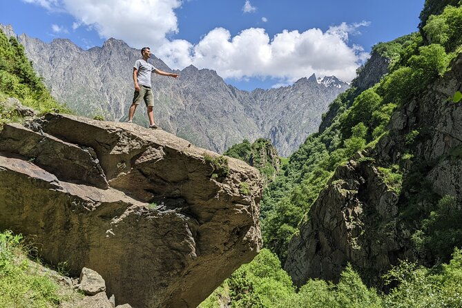 private-full-day-trip-to-kazbegi-mountains