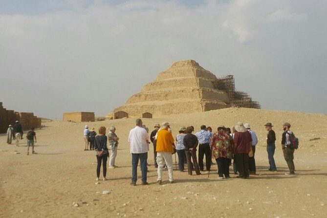 Private Full- Day Trip to Pyramids, Egyptian Museum & Khan el khallil - Exploring the Giza Pyramids and Sphinx