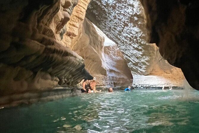 Private Full- Day Wadi Shab-Bimmah Sinkhole-Fins Beach Tour - Exploring the Private Full-Day Wadi Shab-Bimmah Sinkhole-Fins Beach Tour