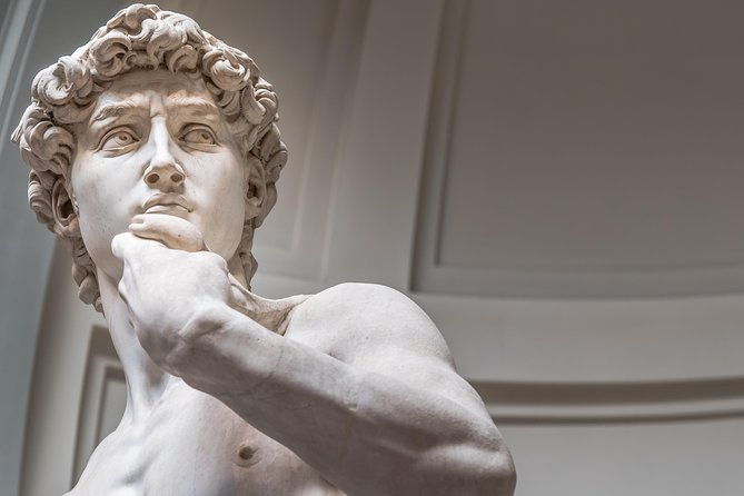 private-full-day-walking-tour-of-florence-highlights-with-uffizi-and-accademia