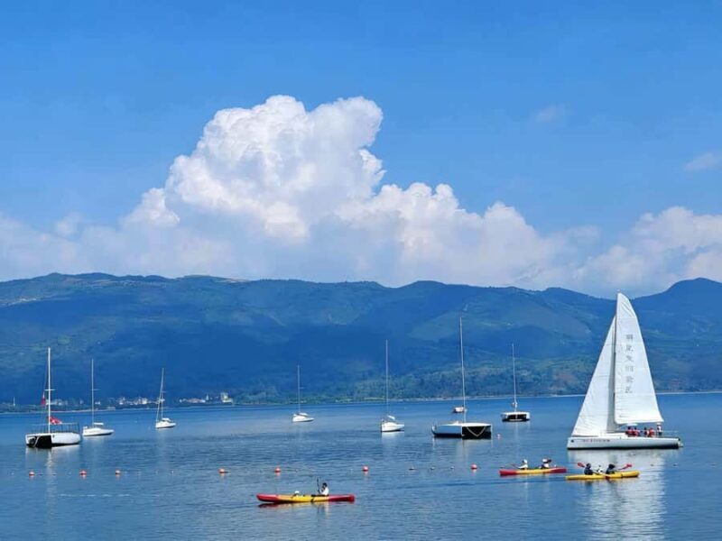 Private Fuxian Lake Day Tour from Kunming with Car & Guide - Detailed Breakdown of the Experience