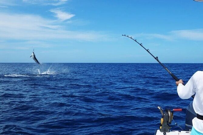 Private Game Fishing Trip with Sightseeing in Muscat - Key Points