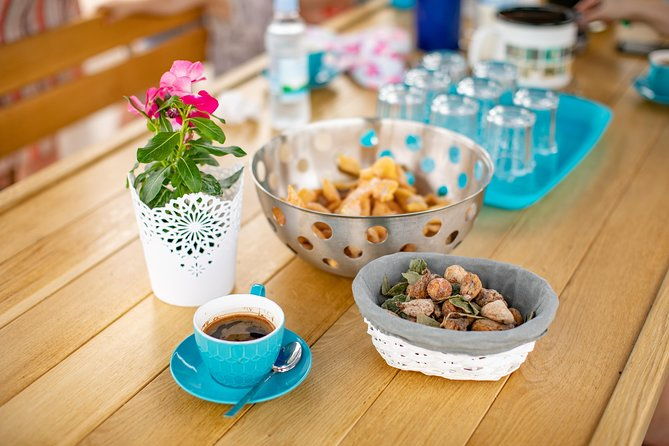 private-gastro-gourmet-tour-by-dot-boat