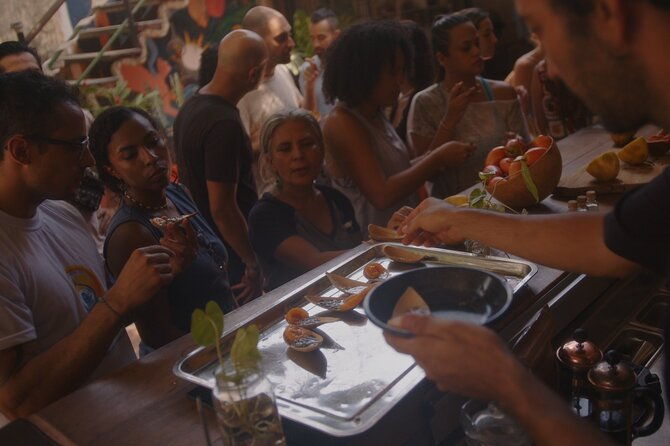private-getsemani-family-fruit-experience-in-cartagena