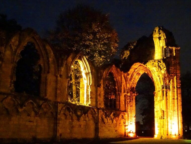 private-ghost-hunt-of-york