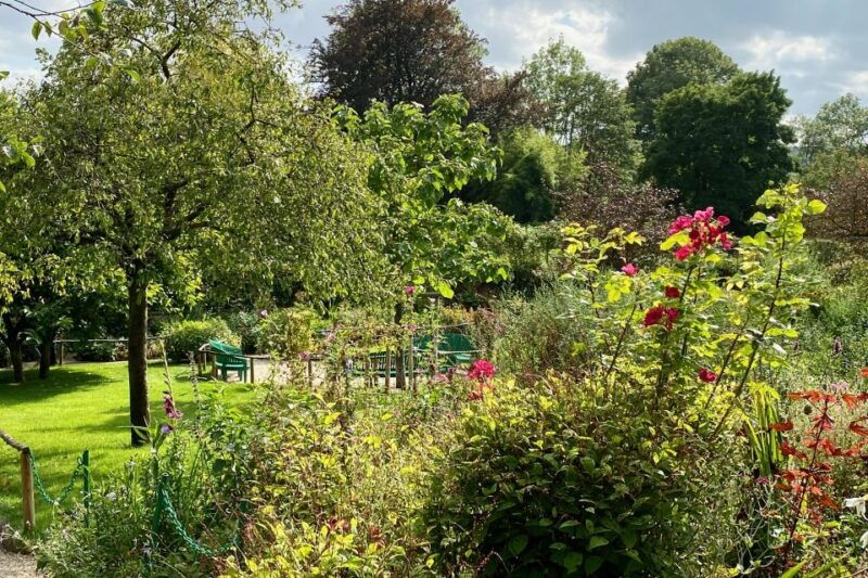 private-giverny-half-day-trip-from-paris-by-mercedes