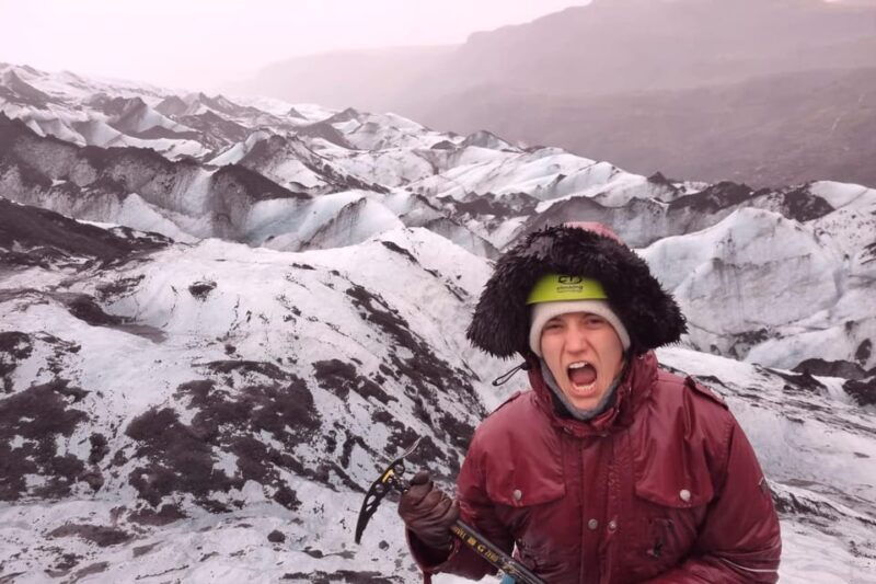private-glacier-hike-experience-on-solo-meet-on-location