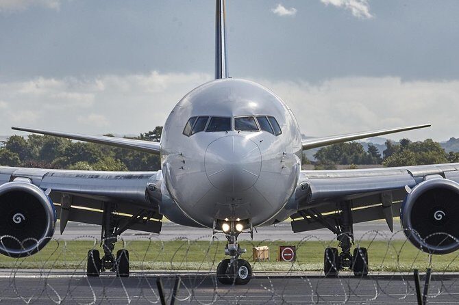 Private Glasgow Departure Transfer: Hotel / Accommodation to Airport - Breaking Down the Experience
