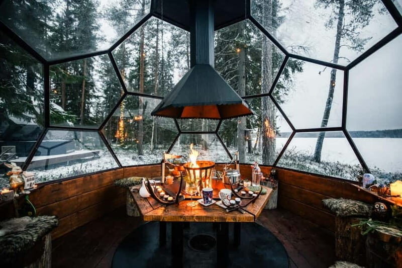 PRIVATE Glass Igloo Dinner Under Northern Lights - Who Should Consider This Tour?