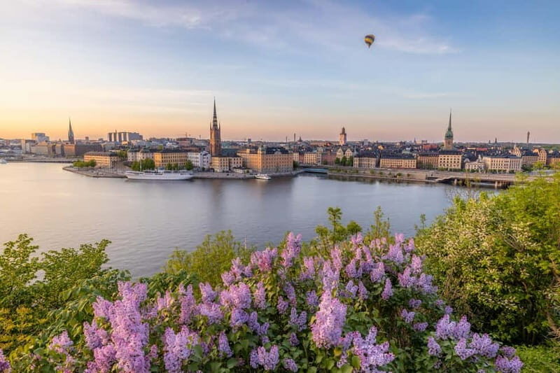 Private Golden Hour Photo Walk in Stockholm - FAQ