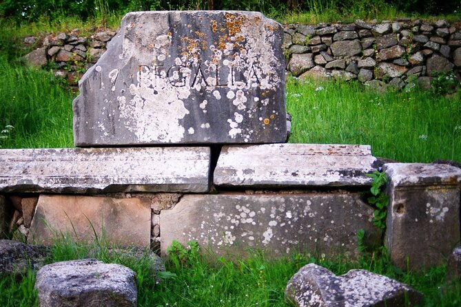 private-golf-cart-tour-catacombs-and-highlights-of-rome