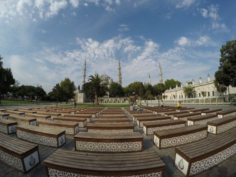 private-gourmet-food-tour-of-istanbuls-two-continents