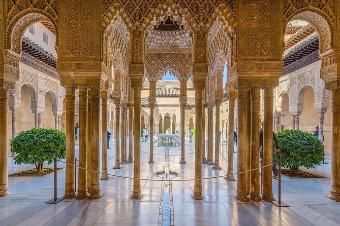 private-granada-day-trip-including-alhambra-and-generalife-from-seville