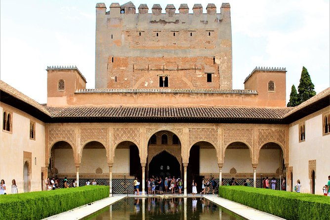 private-granada-day-trip-including-alhambra-and-generalife-from-seville
