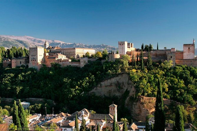 private-granada-day-trip-including-alhambra-and-generalife-from-seville