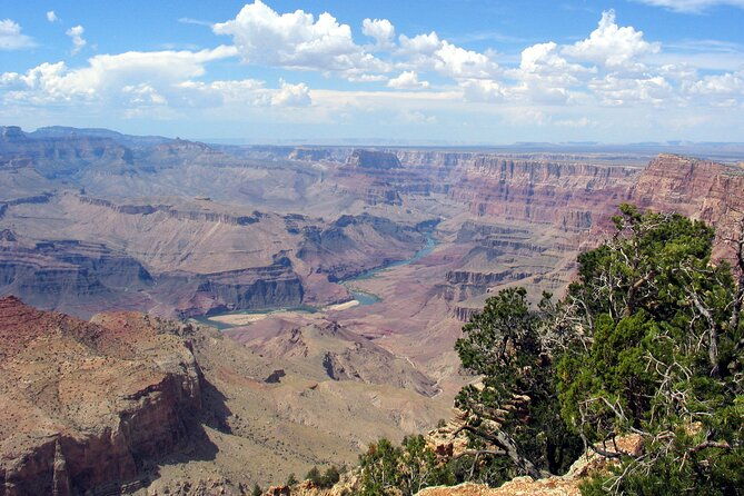 private-grand-canyon-driving-tour-from-sedona-in-a-luxury-ev