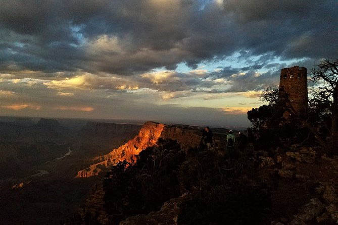 private-grand-canyon-sunset-tour-including-el-tovar-dinner