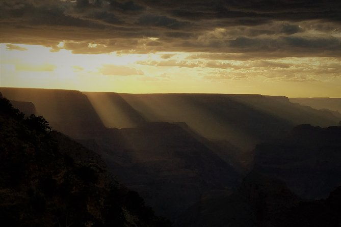 private-grand-canyon-sunset-tour-including-el-tovar-dinner