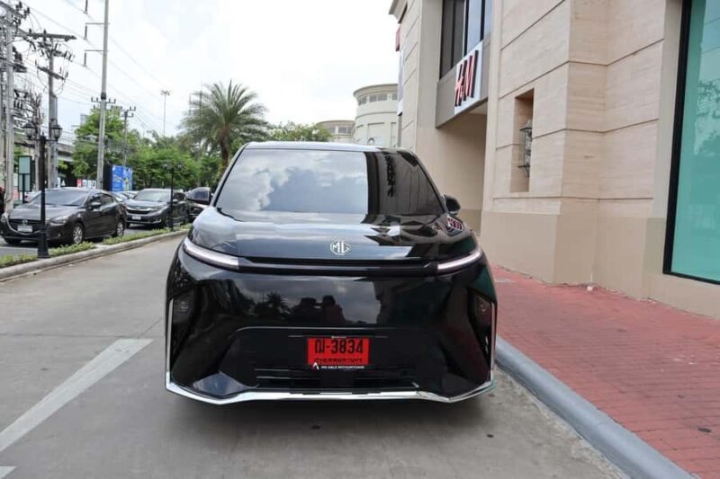 Private Green Journey to Mae Klong & Damnoen Saduak - Riding Through Rural Thailand on the Local Train