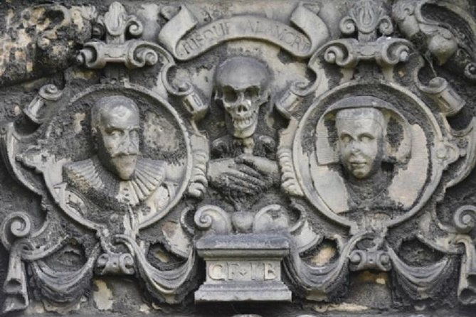 private-greyfriars-kirkyard-tour-meet-the-dead-of-old-edinburgh