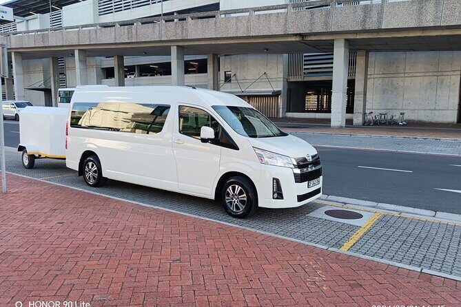 Private Group 4-13 passengers Cape Town Airport Transfers - Key Points