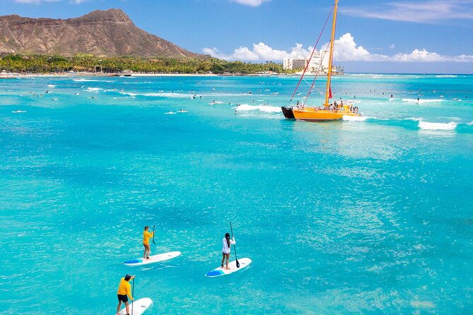 private-group-sup-duo-by-waikiki-beachboys-at-the-royal