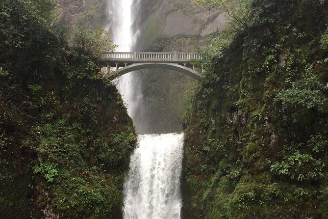 private-group-tour-up-to-11-of-columbia-river-gorge-waterfalls-from-portland