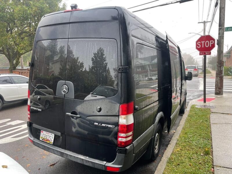 Private Group Transfer: Newark to Manhattan-Up to 11 Pax - Key Points
