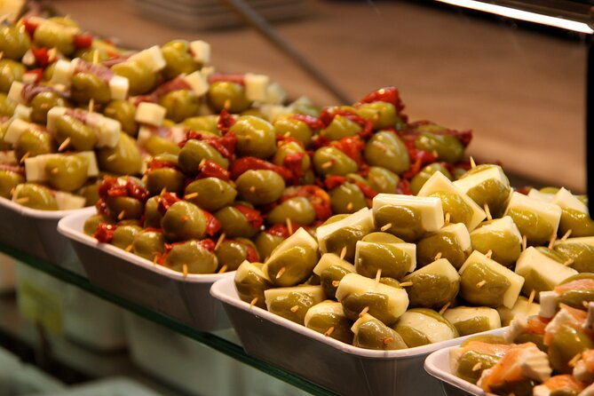 private-group-walking-tour-secrets-of-madrid