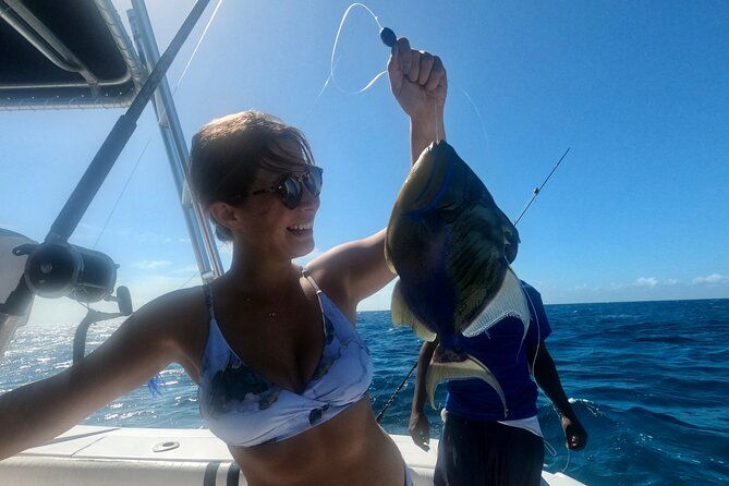 private-grouptour-pigs-turtles-snorkeling-lunch-pickup-dropoff
