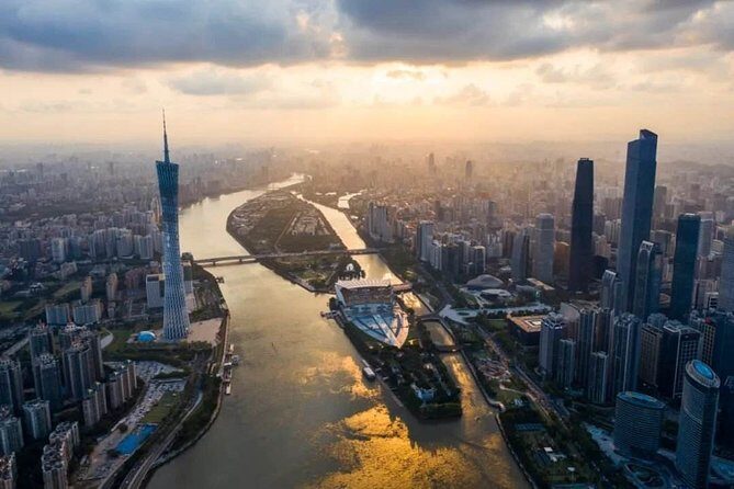 Private Guangzhou Best Day Tour with Canton Tower, Baiyun Mountain and More - Key Points
