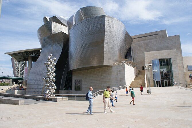 Private Guggenheim Museum Bilbao Tour with Official Guide - The Architectural Marvel of Frank Gehry