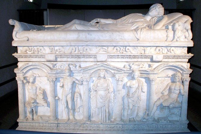 private-guide-melfi-an-amazing-walk-through-so-many-cultures-from-11th-century