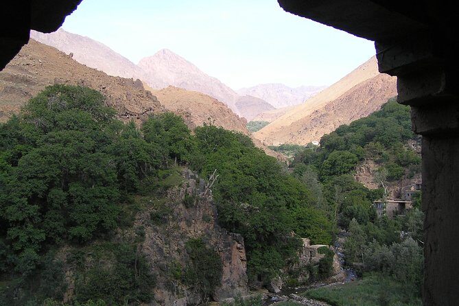 Private Guided Atlas Day Tour from Marrakech with lunch in a Berber family home - Reviewing the Experience Through Travelers’ Eyes