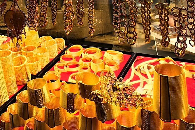 private-guided-bazaar-tour-in-istanbul
