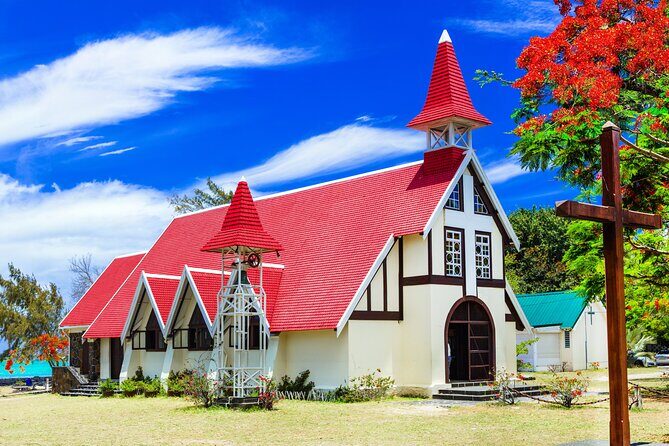 Private Guided Beach Tour of the North Coast of Mauritius - An Inside Look at the North Coast of Mauritius