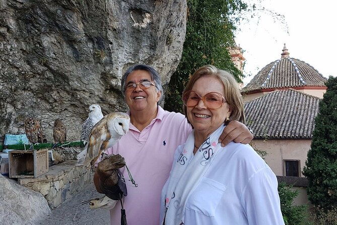 private-guided-day-trip-to-the-white-villages-and-ronda